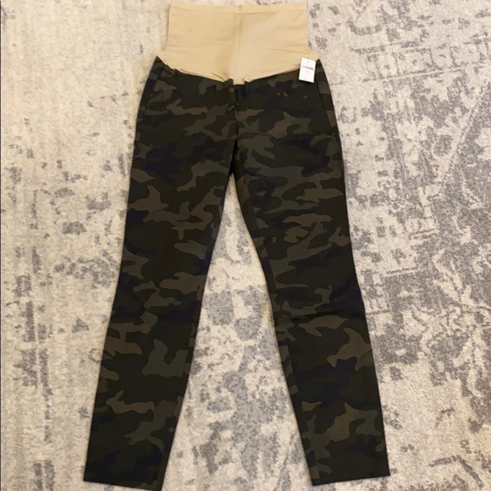 Camo maternity skinny ankle pants